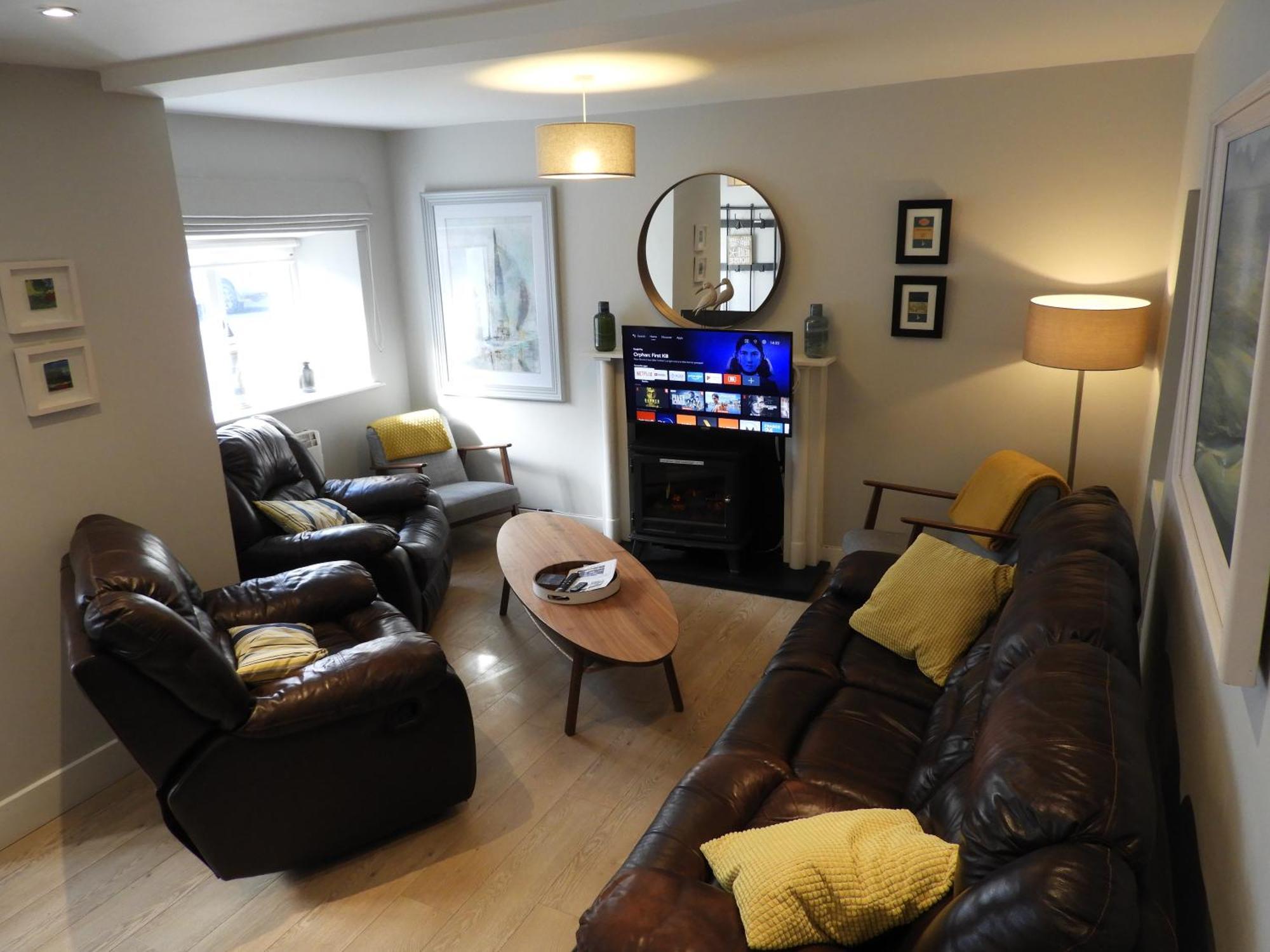 Cheerful 3 Bed In The Heart Of Village Holiday home Fethard on Sea